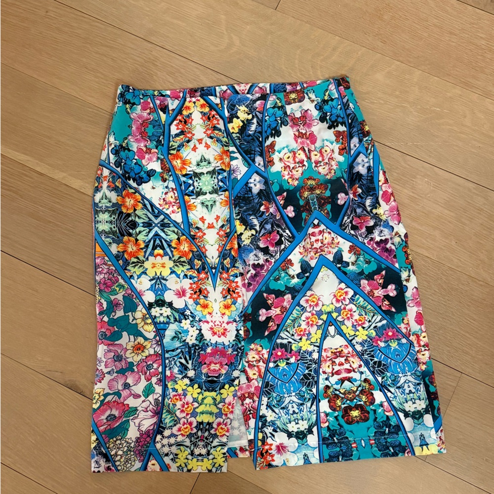 Yumi Kim floral pencil skirt. Never worn
